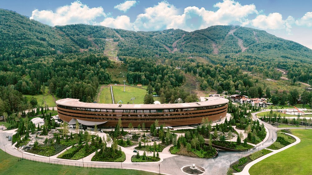  30 минут до всесезонного курорта «Манжерок»